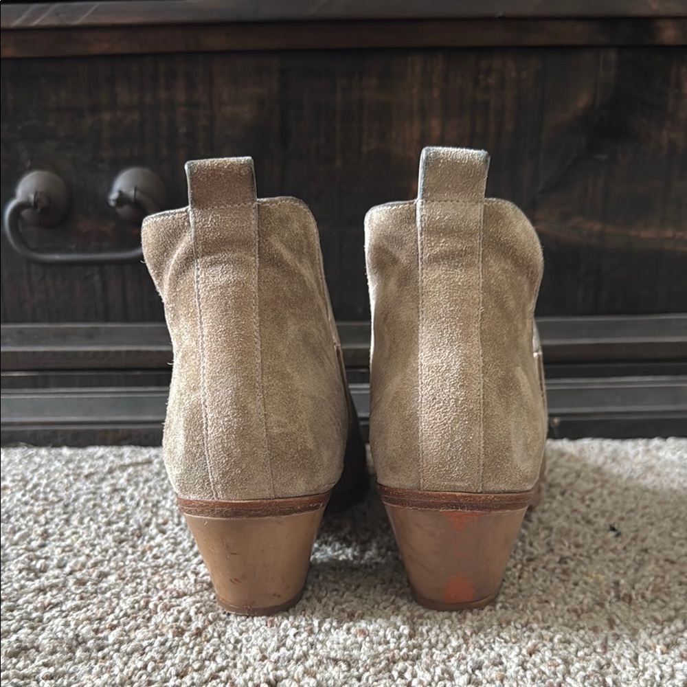 Sigerson Morrison Tan Ankle Booties with Elastic Panels - Picture 4 of 8
